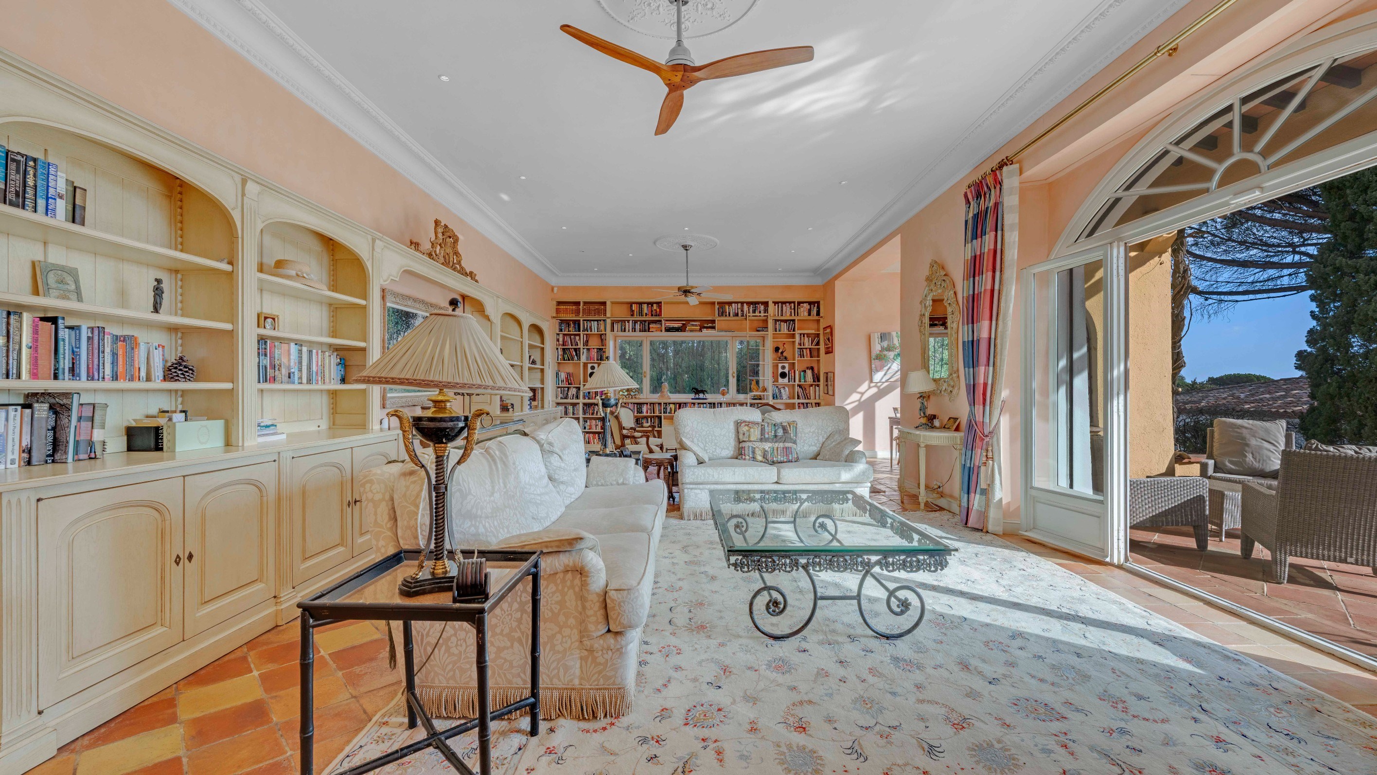  Exclusive Côte d’Azur villa for sale in Sainte-Maxime, prime location near sea … - 物件實景