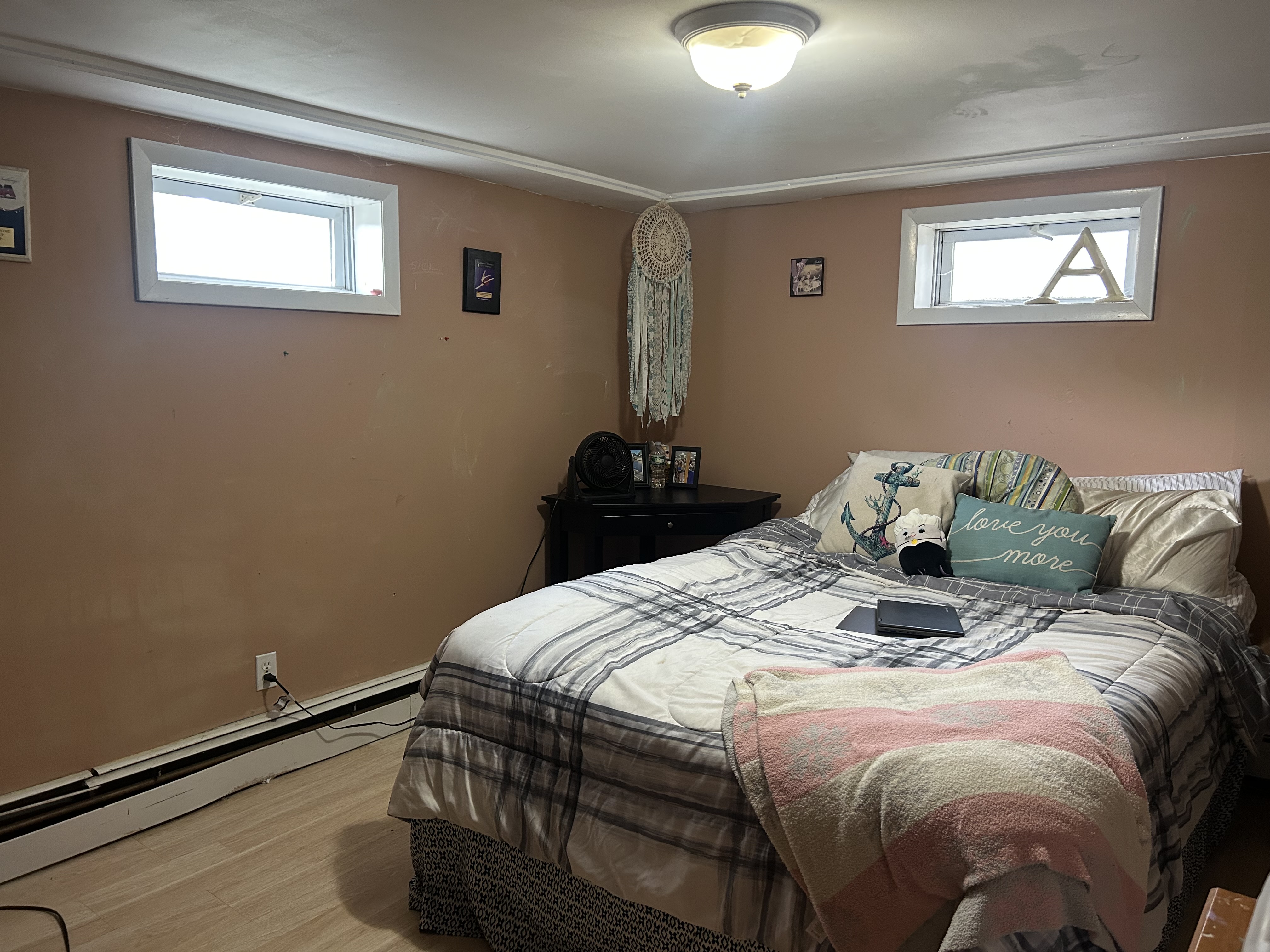 Copiague, New York, 11726, United States, 4 Bedrooms Bedrooms, ,2 BathroomsBathrooms,Residential,For Sale,1957833