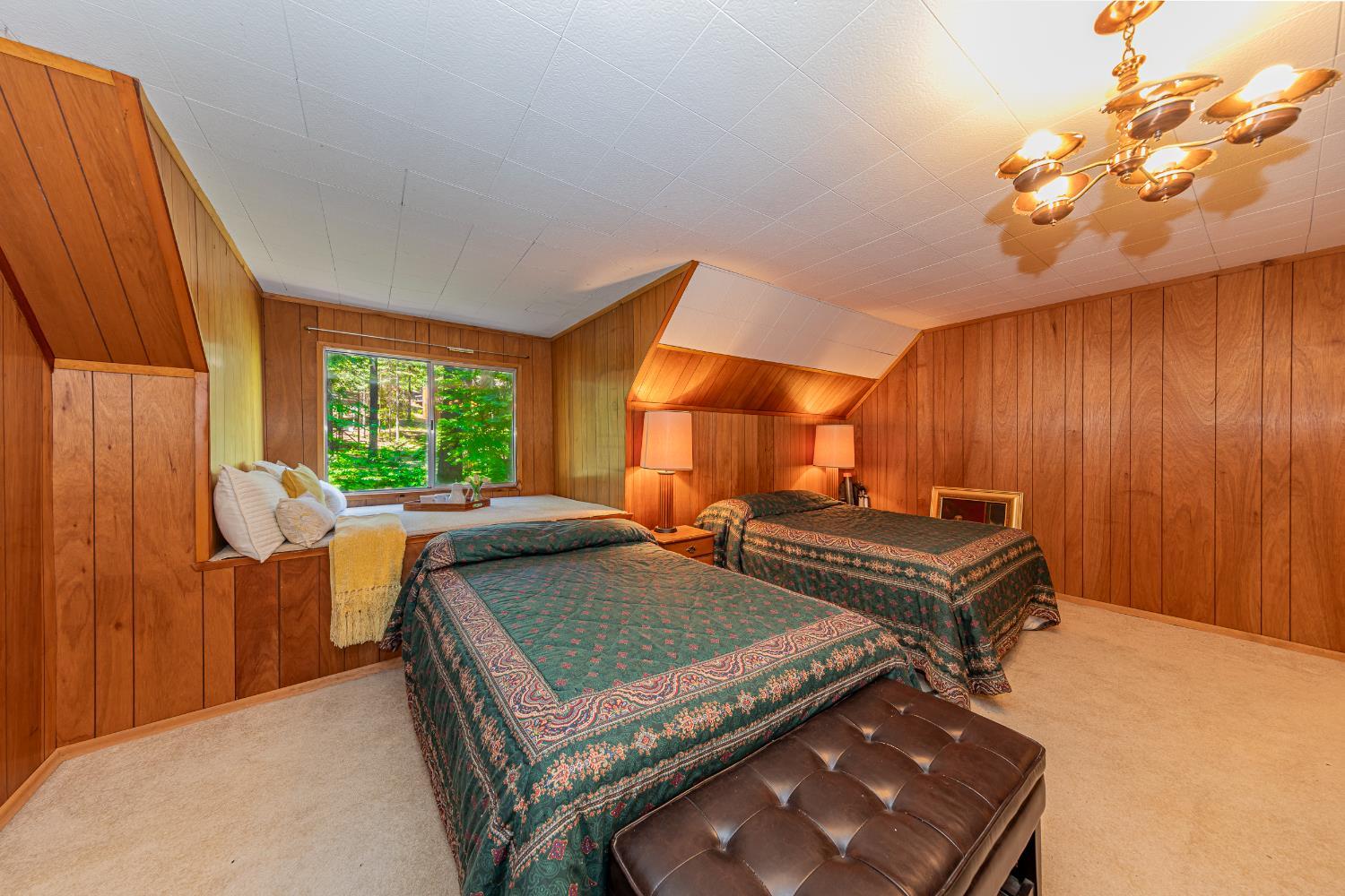 Fish Camp, California, 93623, United States, 5 Bedrooms Bedrooms, ,2 BathroomsBathrooms,Residential,For Sale,1869903