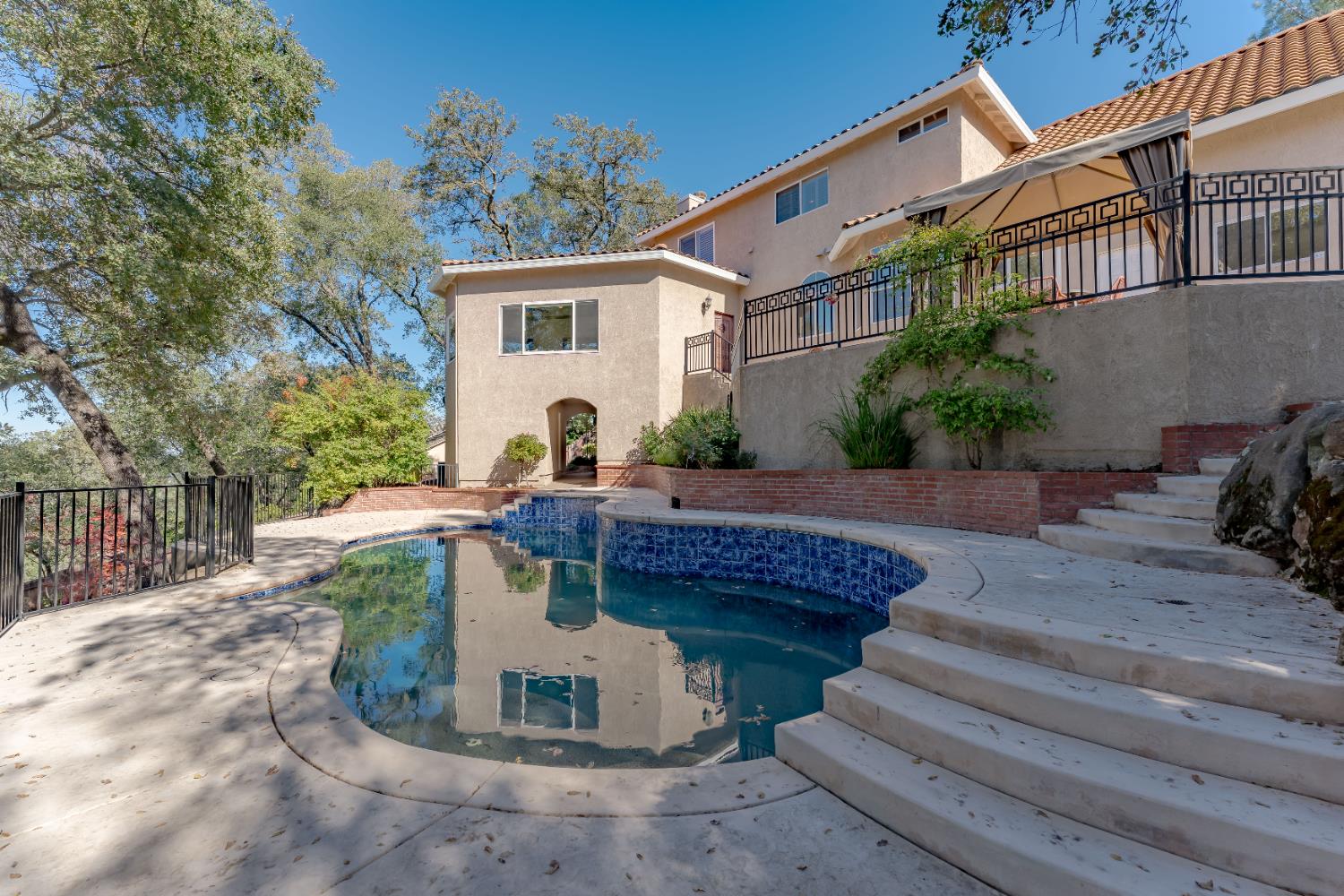 El Dorado Hills, California, 95762, United States, 4 Bedrooms Bedrooms, ,3 BathroomsBathrooms,Residential,For Sale,1987748