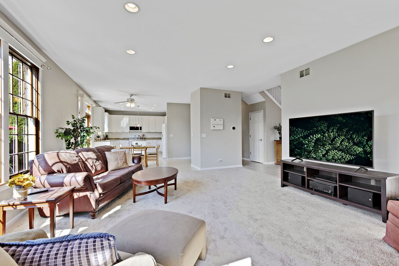 320 Courtland Drive, South Elgin, Illinois, 60177, United States, 5 Bedrooms Bedrooms, ,3 BathroomsBathrooms,Residential,For Sale,320 Courtland Drive,1662945