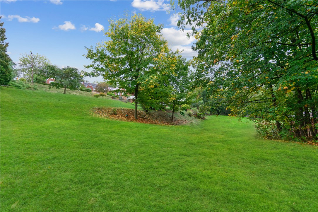 North Strabane, Pennsylvania, 15317, United States, 3 Bedrooms Bedrooms, ,3 BathroomsBathrooms,Residential,For Sale,1882986