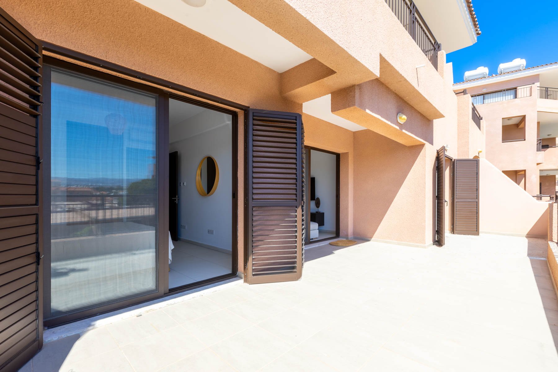  Move-In-Ready Two Bedroom Apartment in a Gated Complex, Universal, Pafos - 物件實景