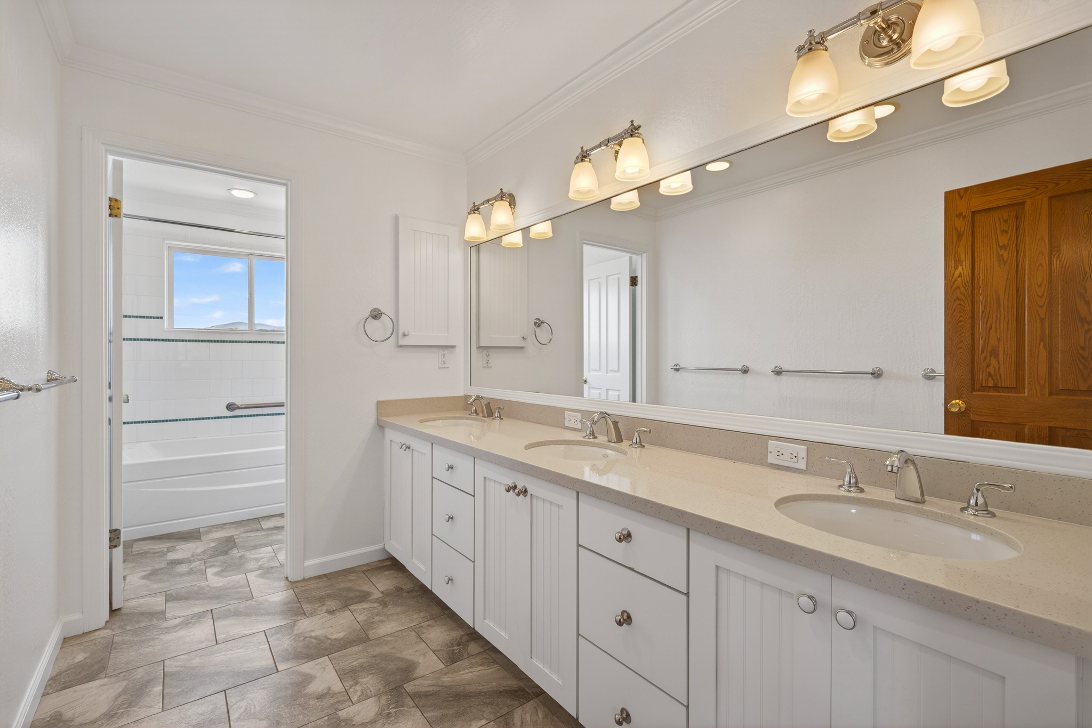  Grand Estate in Novato’s Prestigious Gated Lockton Lane - 物件實景