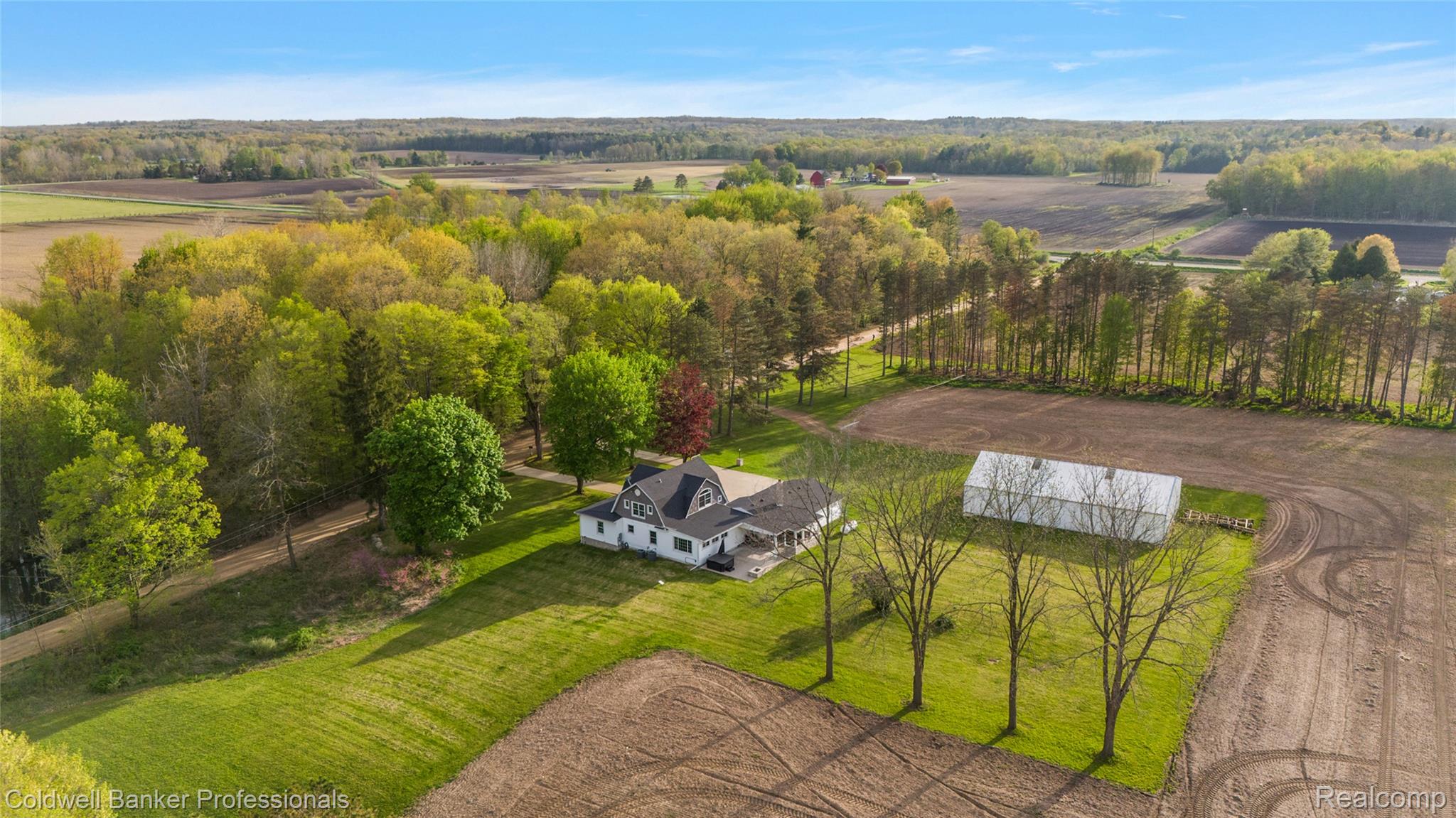 Lapeer, Michigan, 48446, United States, 3 Bedrooms Bedrooms, ,3 BathroomsBathrooms,Residential,For Sale,1907638