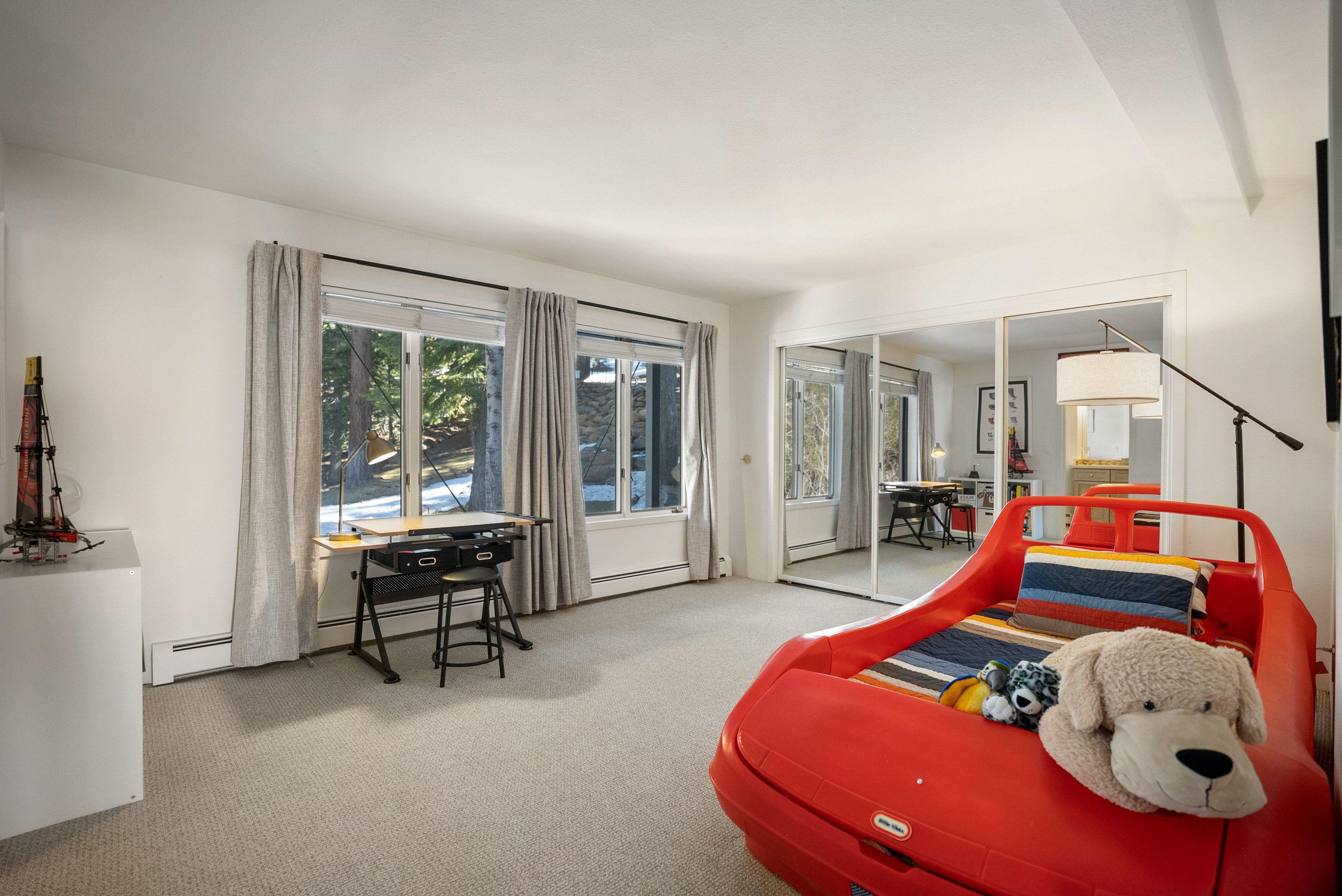  Legendary Gated Panoramic Lake View Estate - 物件實景