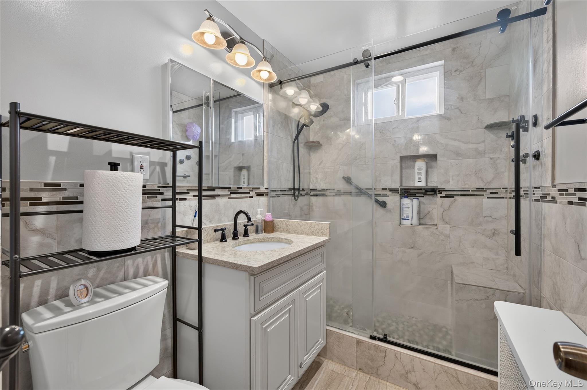  8985 219th Street, Queens Village, NY, 11427 - 物件實景