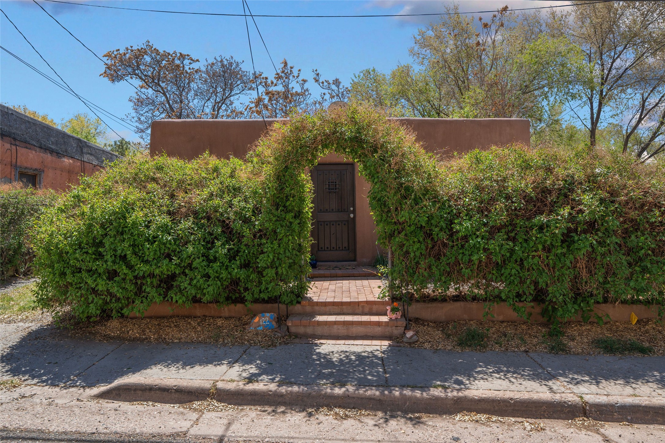  122 W. Buena Vista - 物件實景