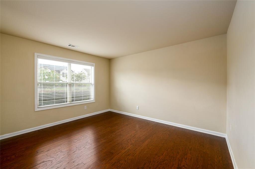 Cumming, Georgia, 30028, United States, 5 Bedrooms Bedrooms, ,3 BathroomsBathrooms,Residential,For Sale,1916746