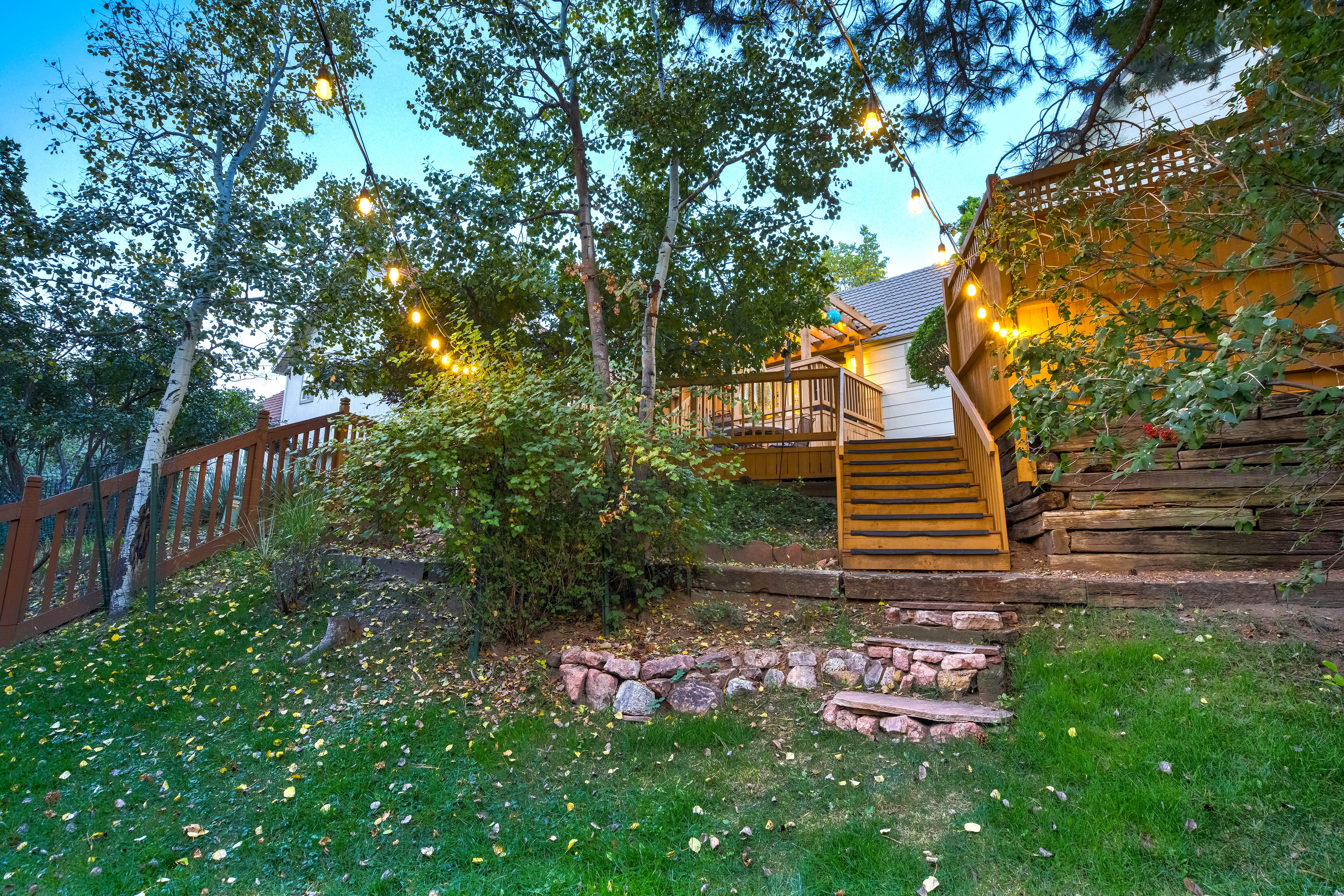  Impeccably Maintained Craftsman Retreat on a Quiet Cul-de-Sac - 物件實景