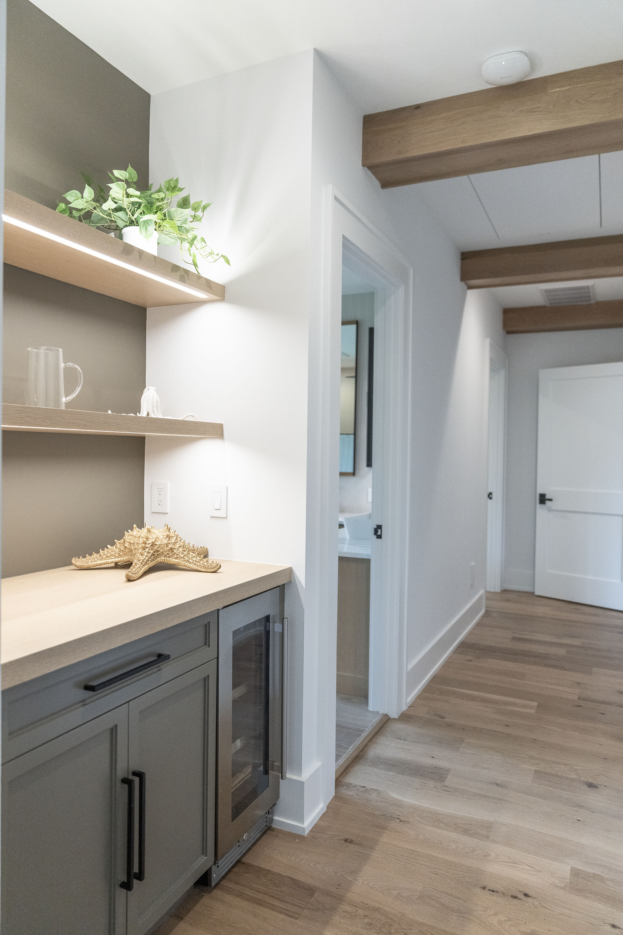 Southold, New York, 11971, United States, 4 Bedrooms Bedrooms, ,6 BathroomsBathrooms,Residential,For Sale,1976205