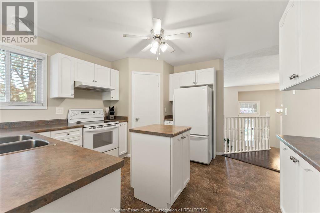 BELLE RIVER, Ontario, N8L 0N2, CA, 3 Bedrooms Bedrooms, ,3 BathroomsBathrooms,Residential,For Sale,1838821