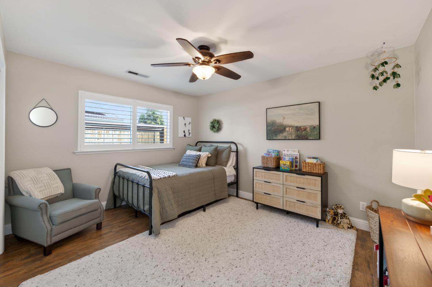 Madera, California, 93637, United States, 3 Bedrooms Bedrooms, ,3 BathroomsBathrooms,Residential,For Sale,2048519