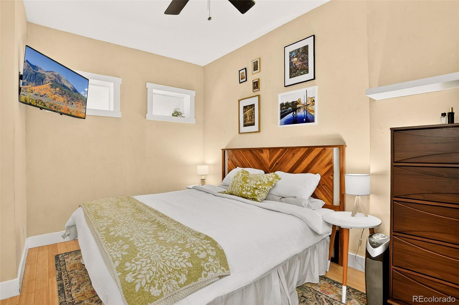 Denver, Colorado, 80204, United States, 2 Bedrooms Bedrooms, ,1 BathroomBathrooms,Residential,For Sale,2001938