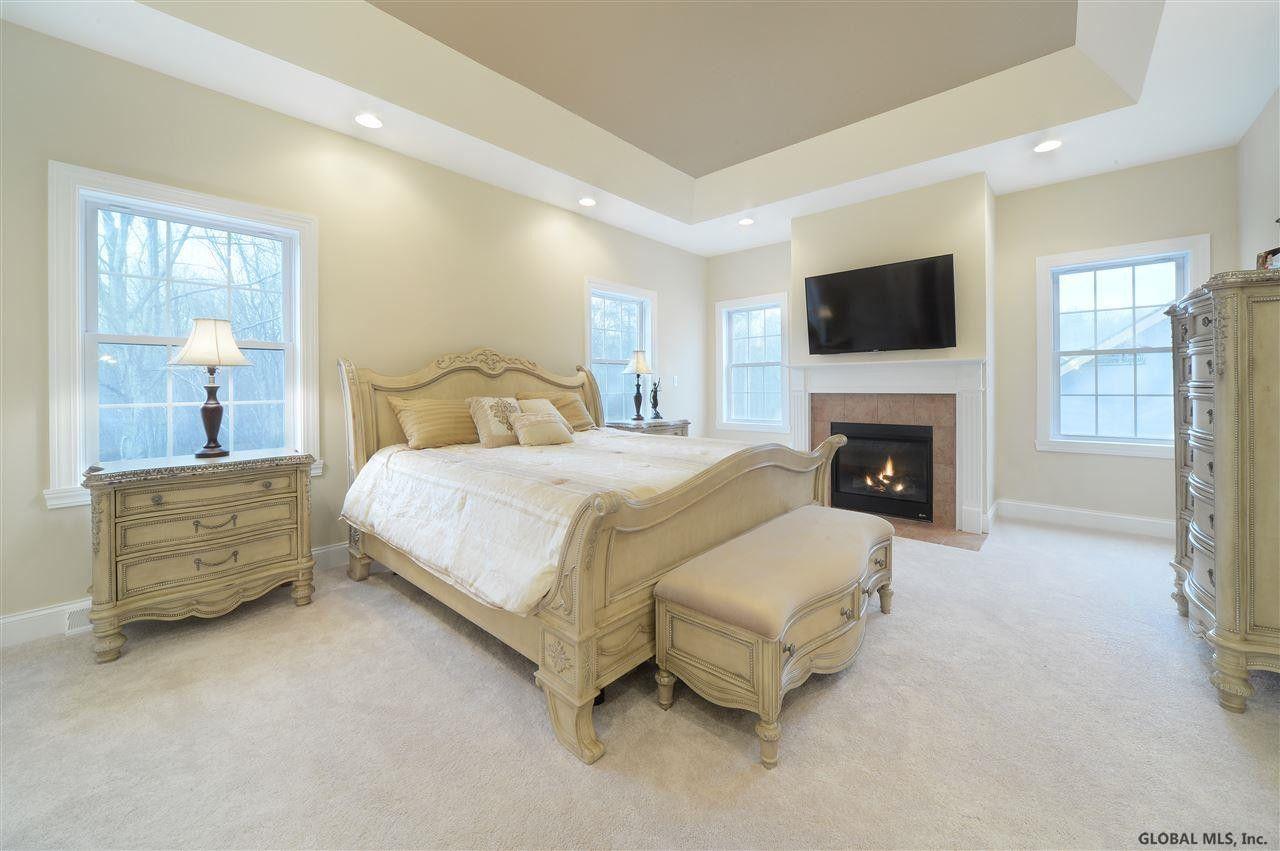 Saratoga Springs, New York, 12866, United States, 3 Bedrooms Bedrooms, ,2 BathroomsBathrooms,Residential,For Sale,1877500