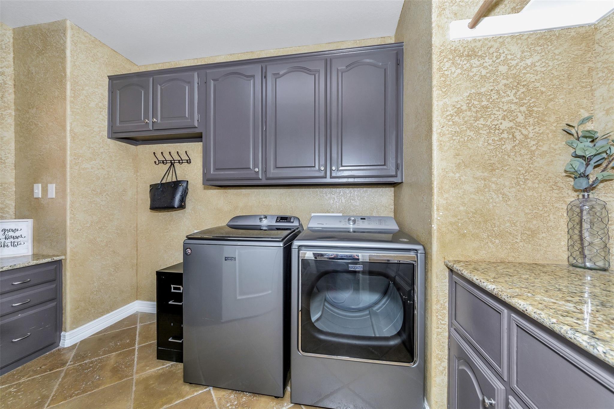 Boyd, Texas, 76023, United States, 4 Bedrooms Bedrooms, ,4 BathroomsBathrooms,Residential,For Sale,1981512