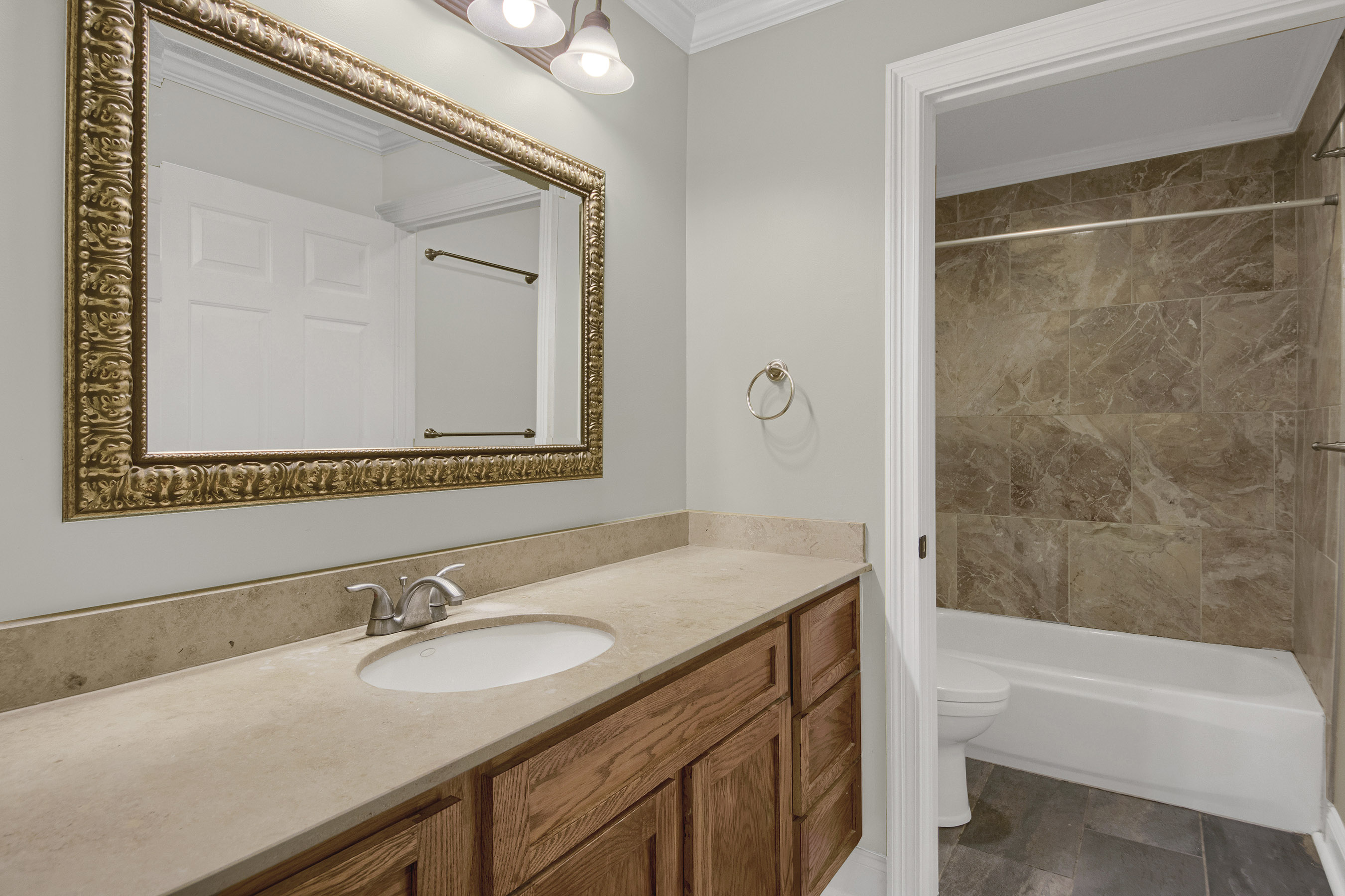  Peachtree Walk - Sought After Midtown Retreat - 物件實景