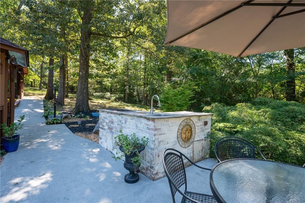 Calhoun, Georgia, 30701, United States, 3 Bedrooms Bedrooms, ,3 BathroomsBathrooms,Residential,For Sale,1980675