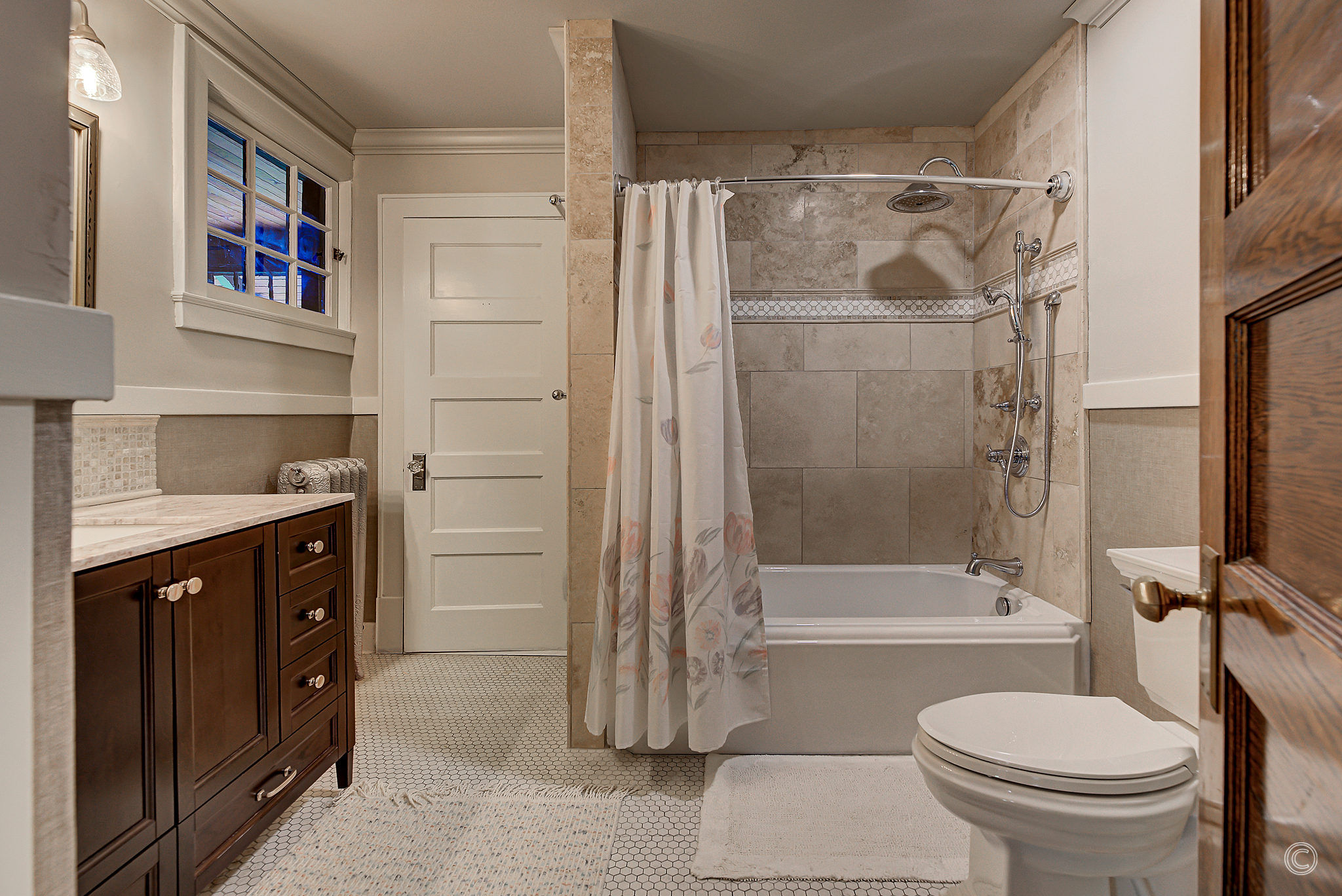 Helena, Montana, 59601, United States, 6 Bedrooms Bedrooms, ,4 BathroomsBathrooms,Residential,For Sale,1982831