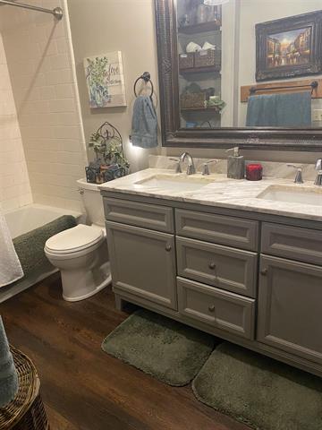 Florence, Alabama, 35630, United States, 1 Bedroom Bedrooms, ,2 BathroomsBathrooms,Residential,For Sale,1807025