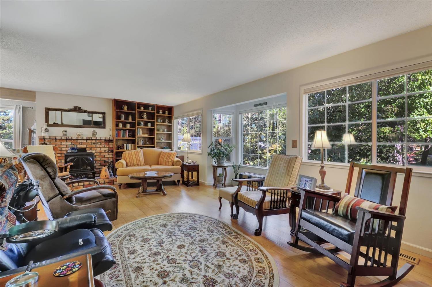 12252 Francis Drive, Grass Valley, California, 95949, United States, 3 Bedrooms Bedrooms, ,2 BathroomsBathrooms,Residential,For Sale,12252 Francis Drive,1631801