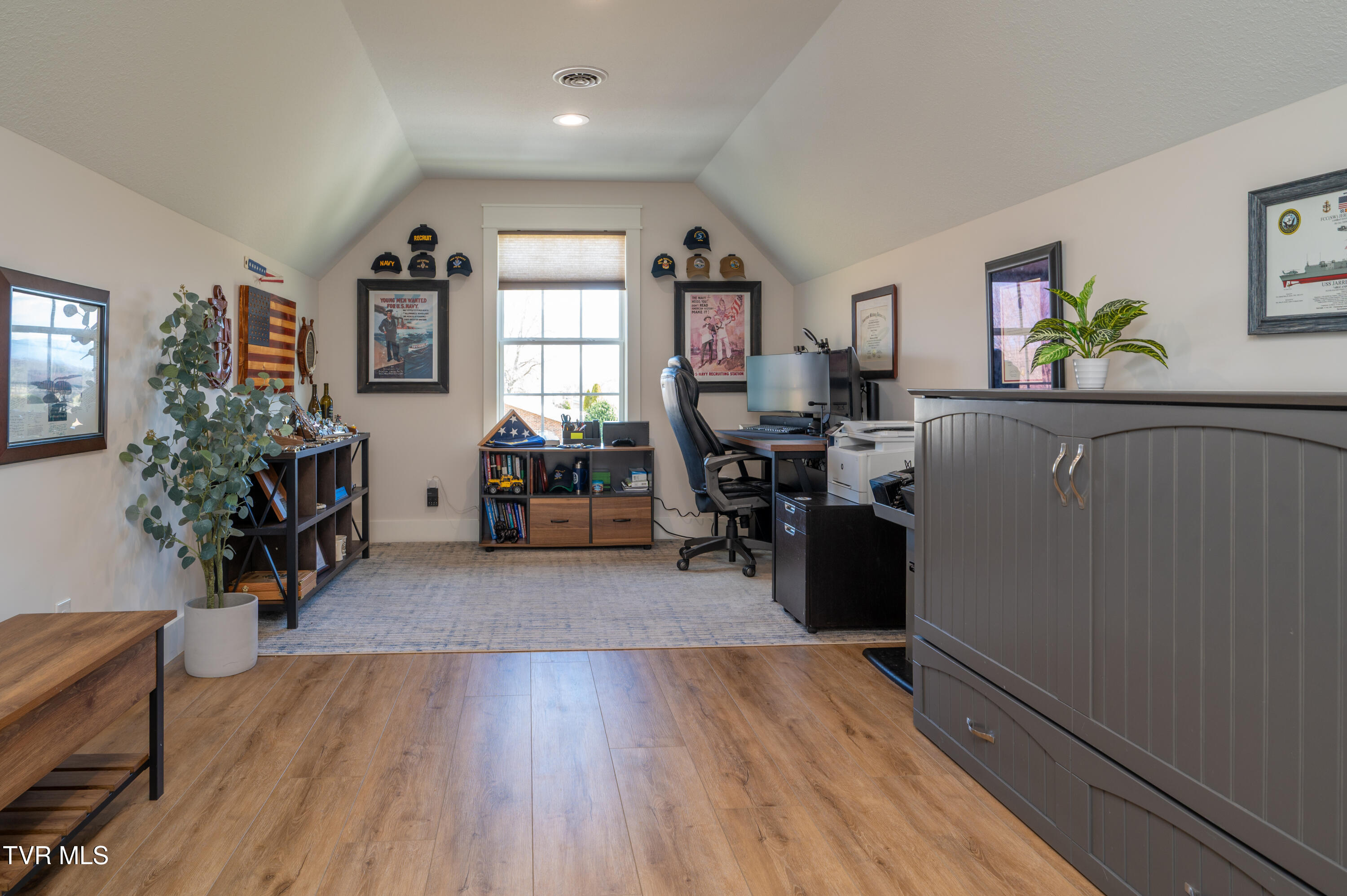 Greeneville, Tennessee, 37745, United States, 4 Bedrooms Bedrooms, ,3 BathroomsBathrooms,Residential,For Sale,2005652