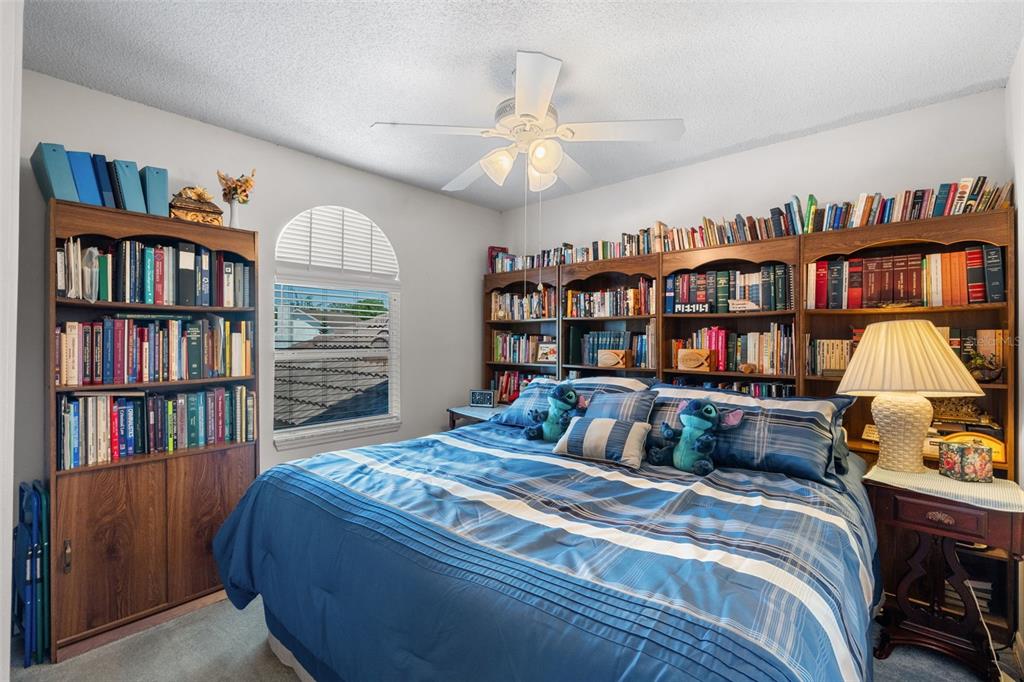 Orlando, Florida, 32817, United States, 4 Bedrooms Bedrooms, ,4 BathroomsBathrooms,Residential,For Sale,1821453