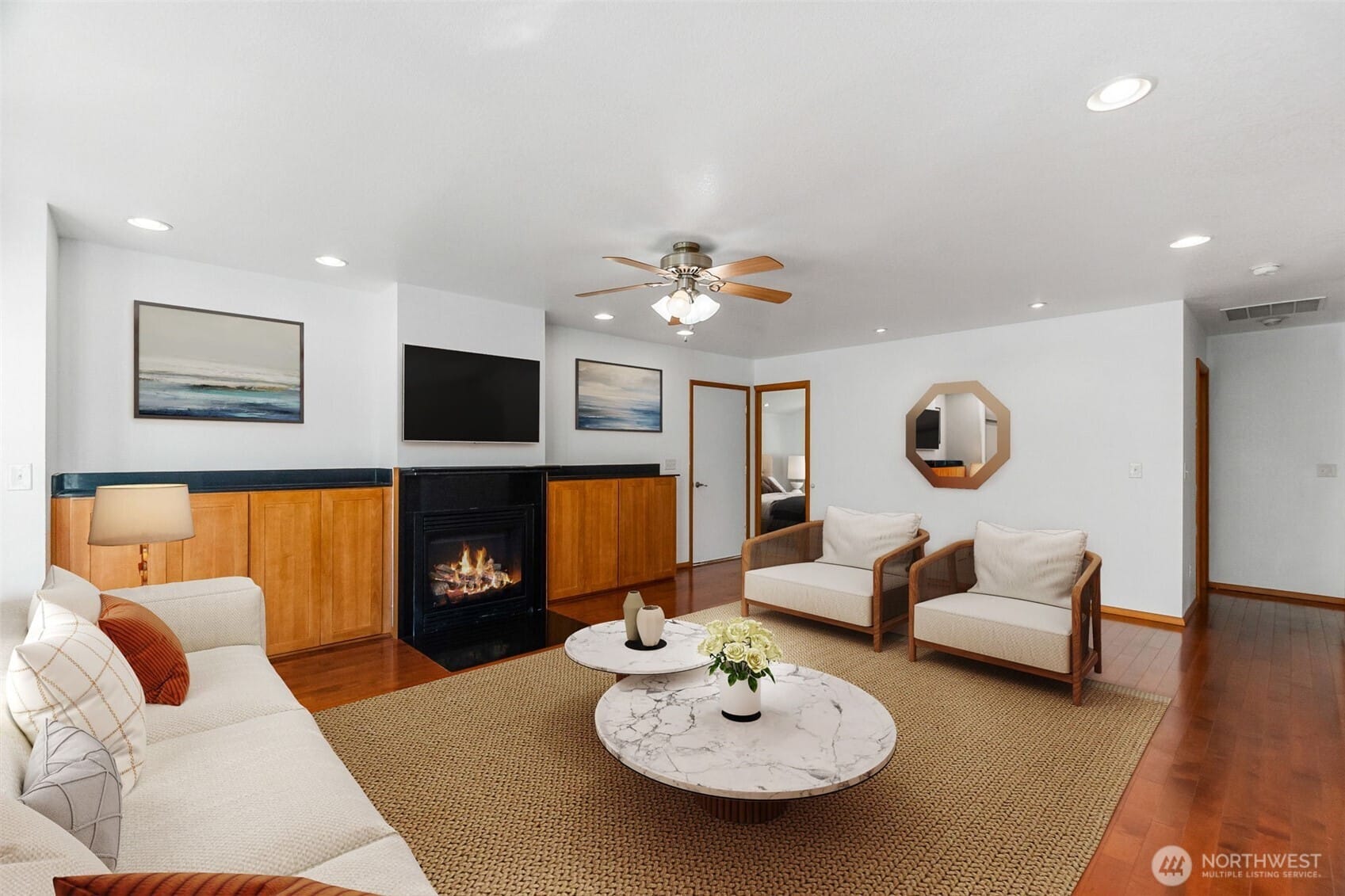 Olympia, Washington, 98512, United States, 2 Bedrooms Bedrooms, ,1 BathroomBathrooms,Residential,For Sale,1885373