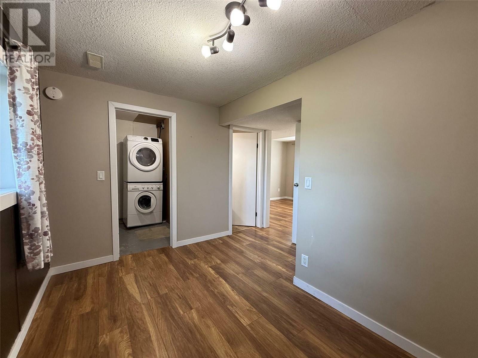 KELOWNA, British Columbia, V1X 6M4, CA, 3 Bedrooms Bedrooms, ,2 BathroomsBathrooms,Residential,For Sale,1836939