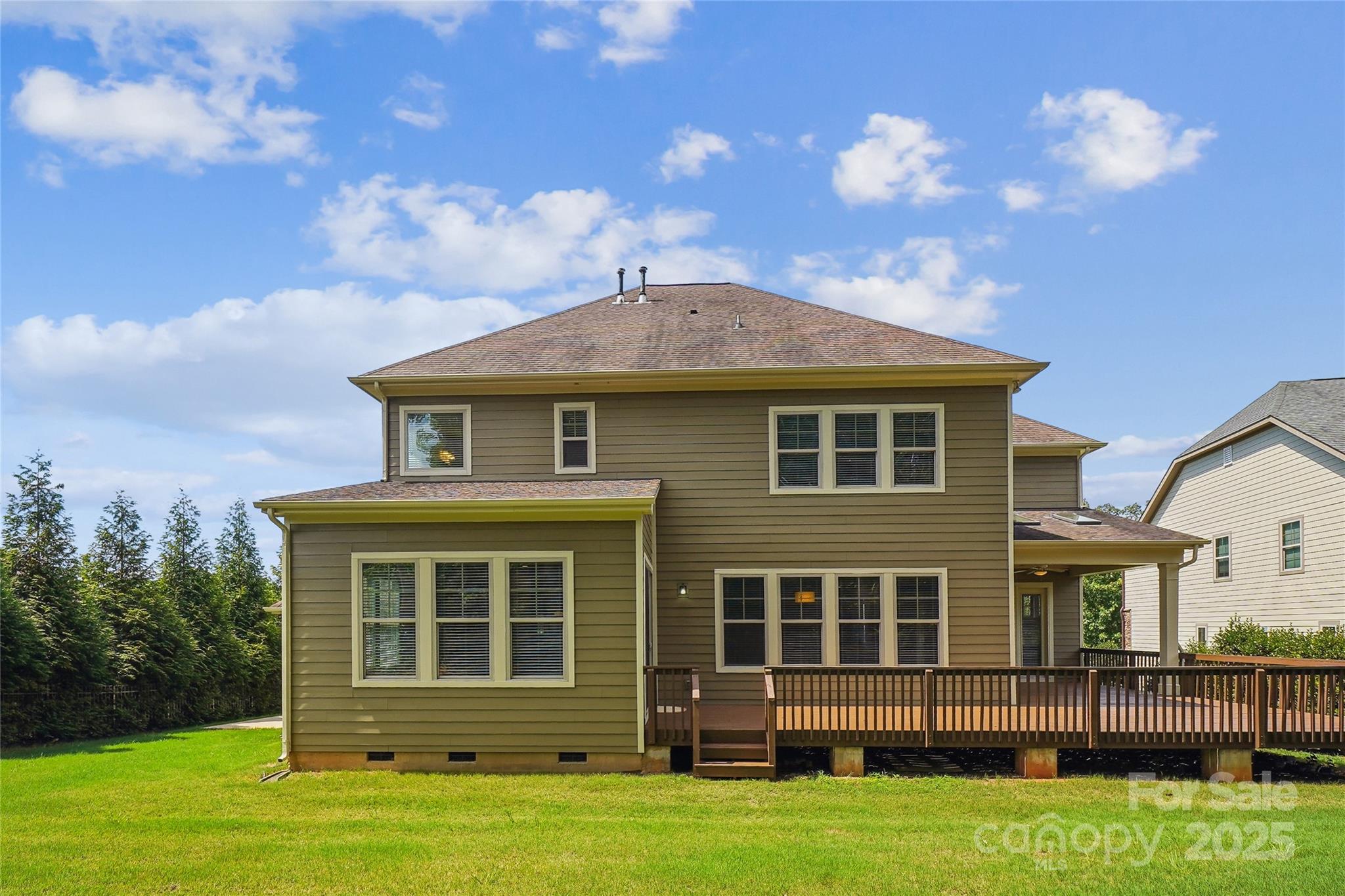 Fort Mill, South Carolina, 29708, United States, 5 Bedrooms Bedrooms, ,5 BathroomsBathrooms,Residential,For Sale,1896141