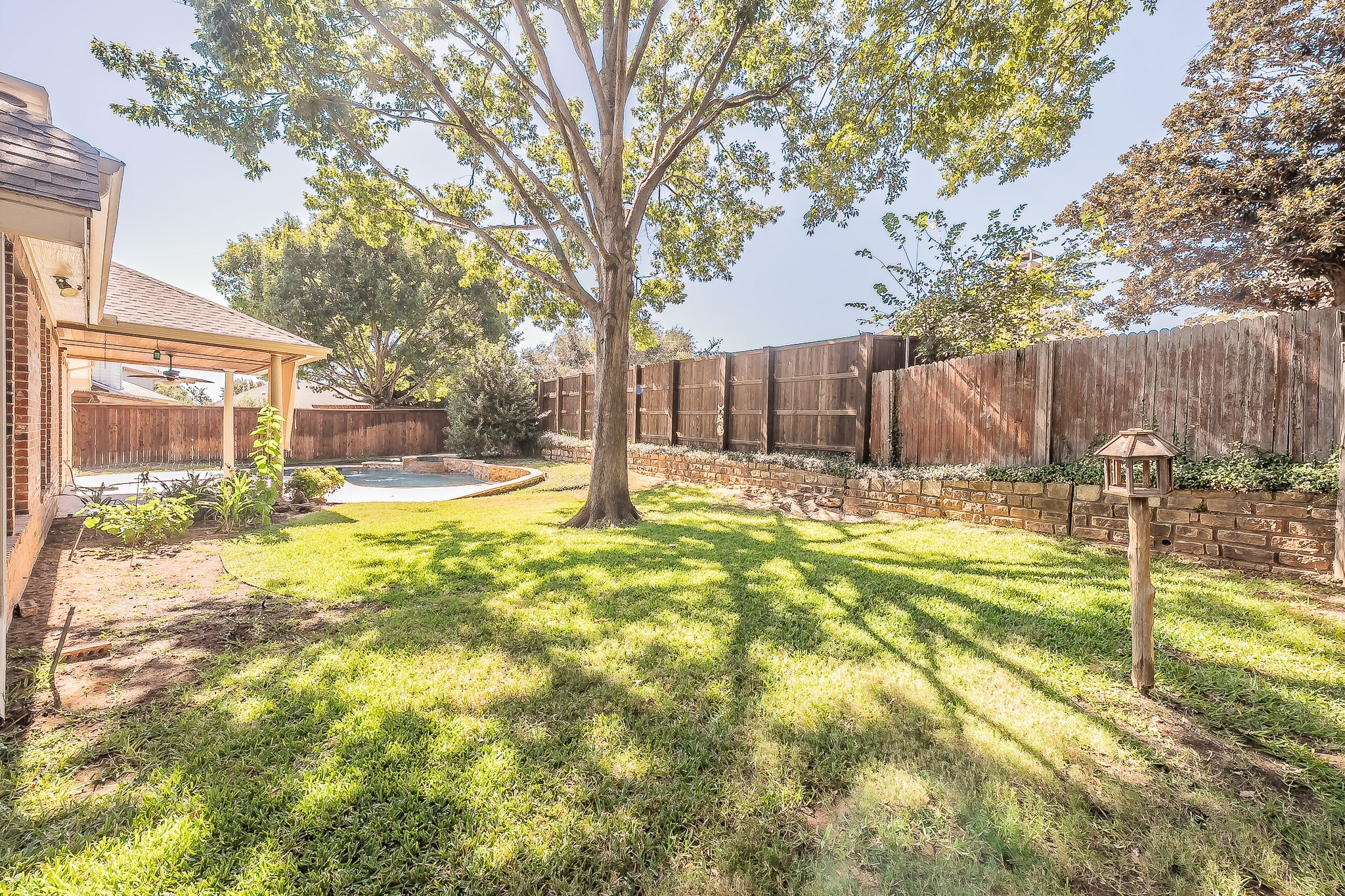 Grapevine, Texas, 76051, United States, 3 Bedrooms Bedrooms, ,2 BathroomsBathrooms,Residential,For Sale,1973770