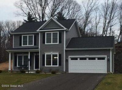 Mechanicville, New York, 12118, United States, 3 Bedrooms Bedrooms, ,3 BathroomsBathrooms,Residential,For Sale,1807596