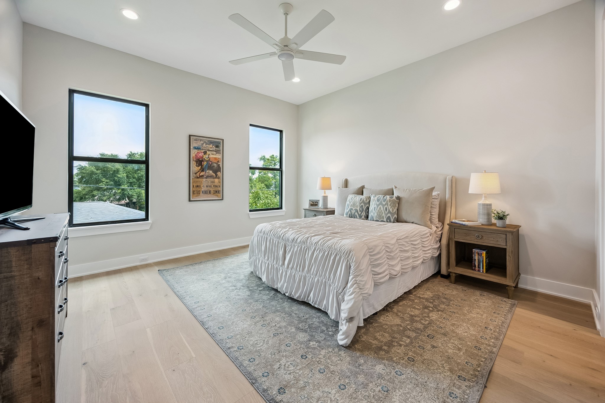  2214 Chantilly Lane - 物件實景