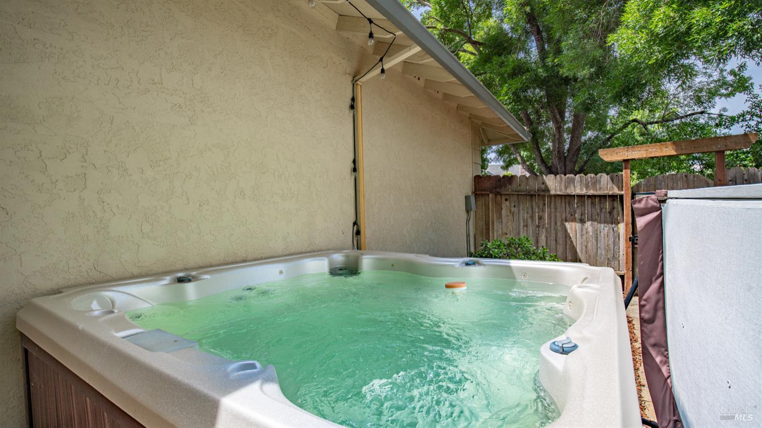 Vacaville, California, 95688, United States, 4 Bedrooms Bedrooms, ,2 BathroomsBathrooms,Residential,For Sale,1857826