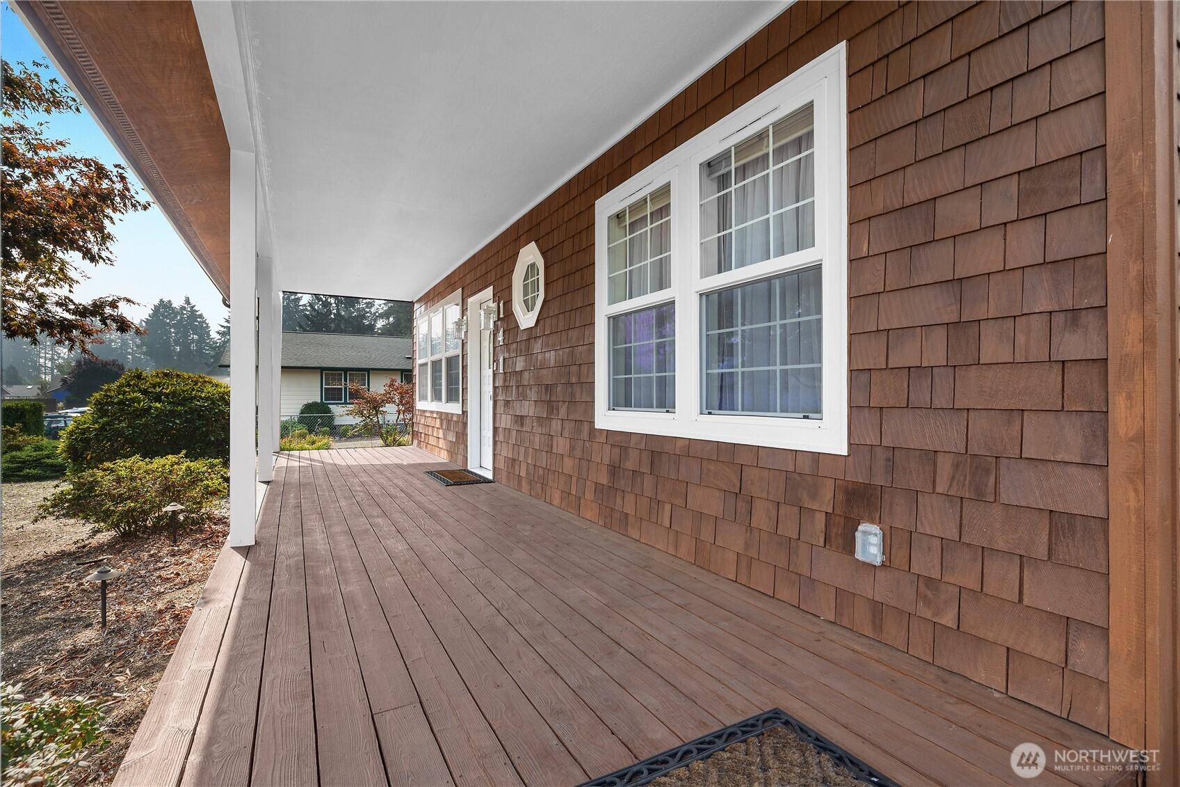 SHELTON, Washington, 98584, United States, 4 Bedrooms Bedrooms, ,4 BathroomsBathrooms,Residential,For Sale,1947710