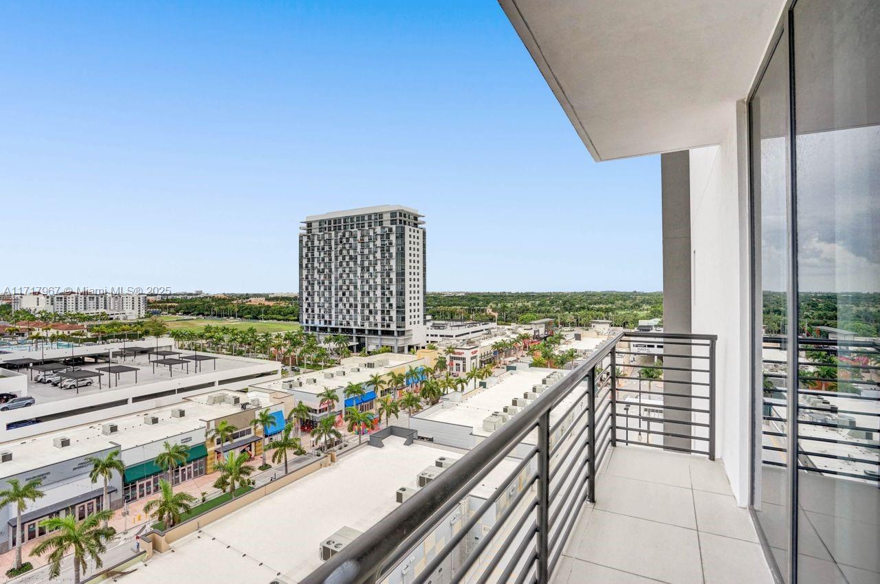 5350 NW 84th Ave Unit 901, Doral, Florida, 33166, United States, 3 Bedrooms Bedrooms, ,3 BathroomsBathrooms,Residential,For Sale,5350 NW 84th Ave Unit 901,1679043