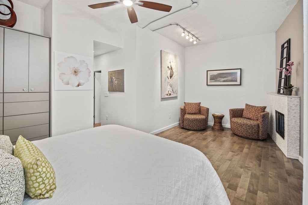 Somerville, Massachusetts, 02143, United States, 3 Bedrooms Bedrooms, ,2 BathroomsBathrooms,Residential,For Sale,1938826