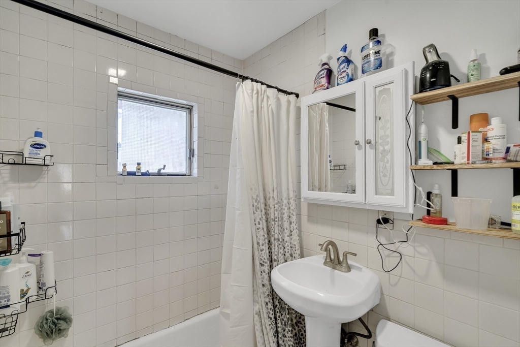 Boston, Massachusetts, 02135, United States, 12 Bedrooms Bedrooms, ,3 BathroomsBathrooms,Residential,For Sale,1907828