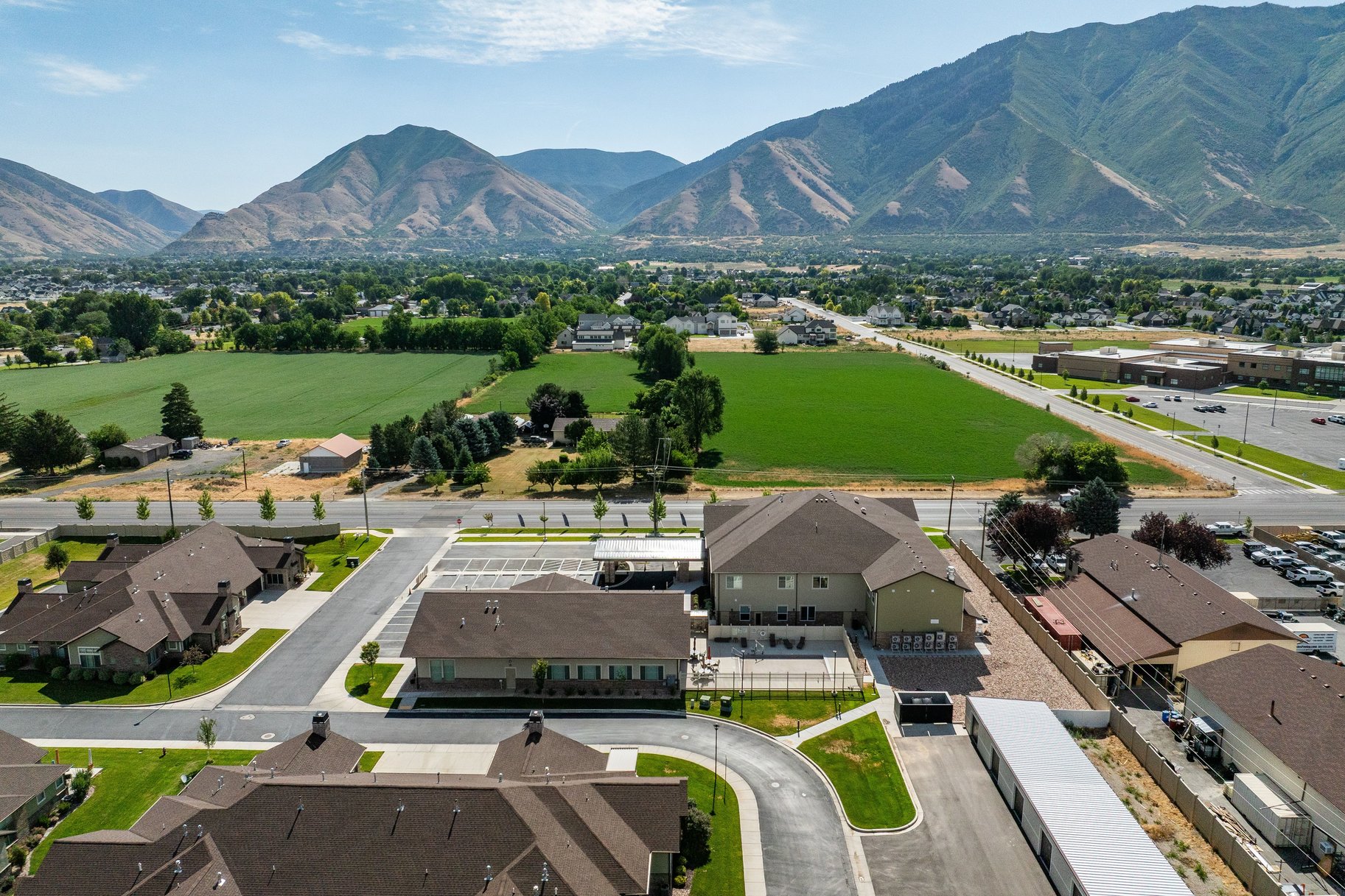  Fantastic 4 Bedroom Home in 55+ Community in Mapleton - 物件實景