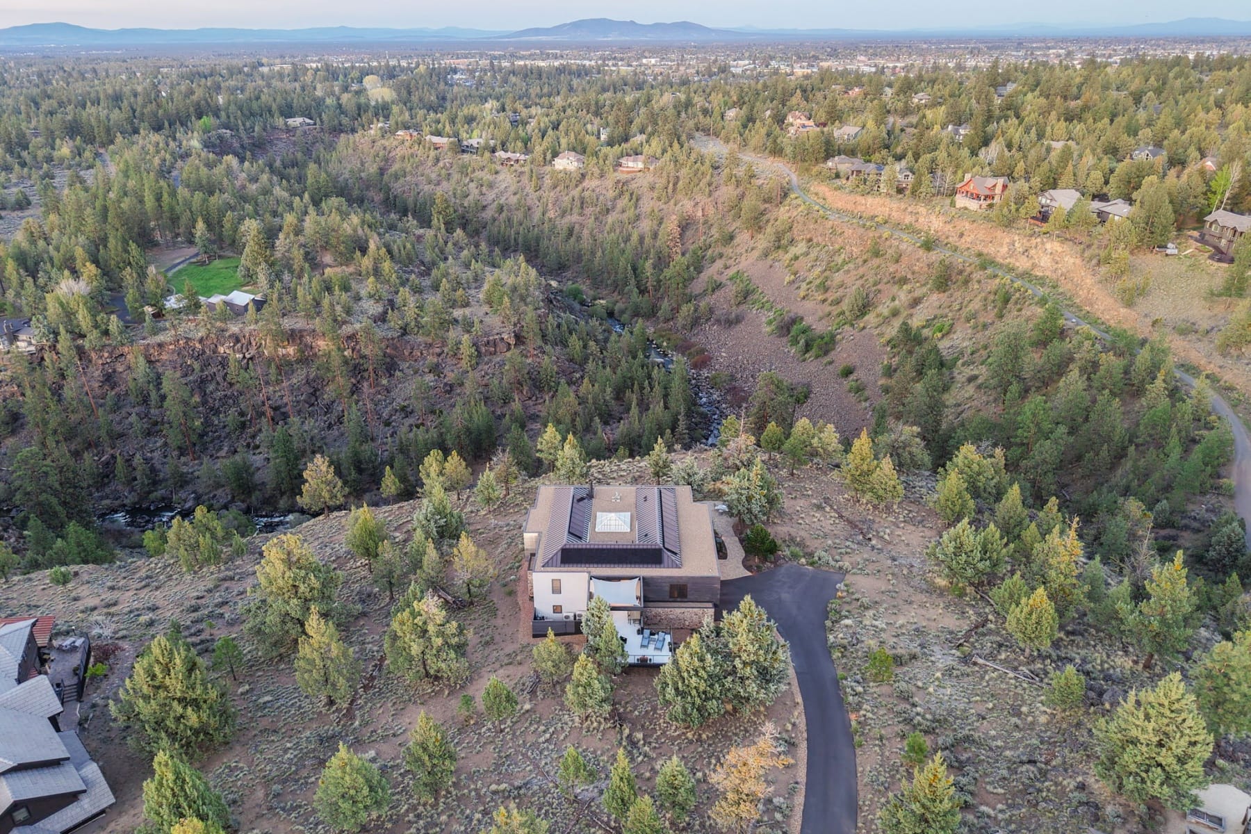  1596 NW Wild Rye Circle Bend, OR 97703 - 物件實景