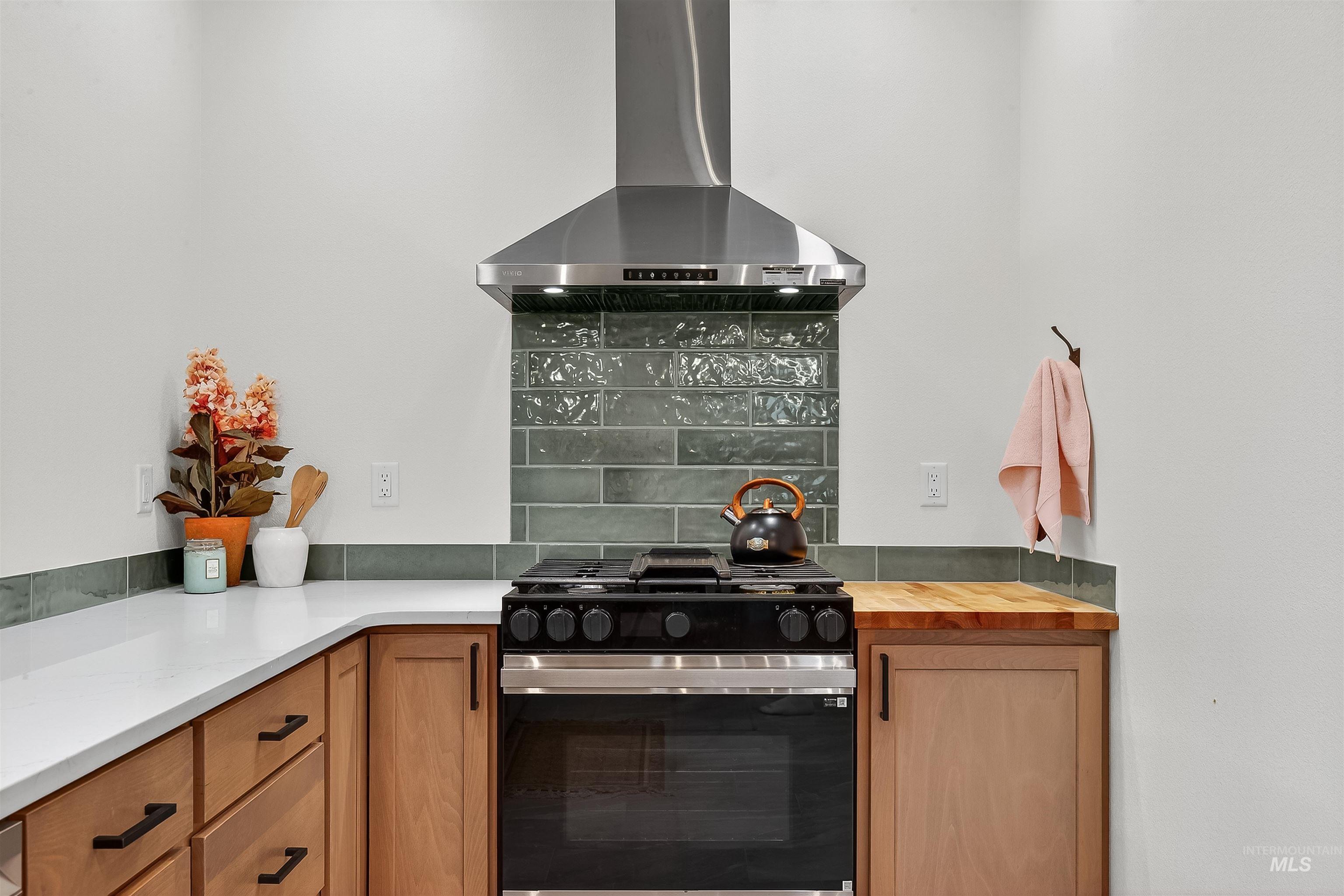 Lewiston, Idaho, 83501, United States, 5 Bedrooms Bedrooms, ,Residential,For Sale,1987812