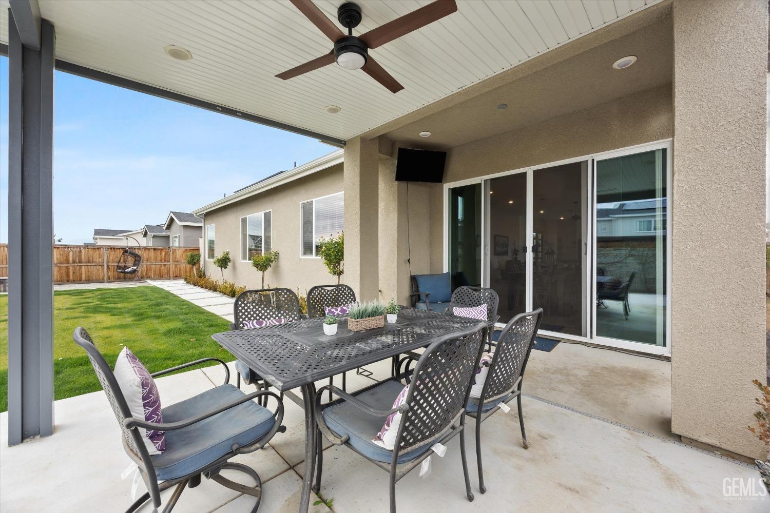 Shafter, California, 93263, United States, 4 Bedrooms Bedrooms, ,3 BathroomsBathrooms,Residential,For Sale,1767586