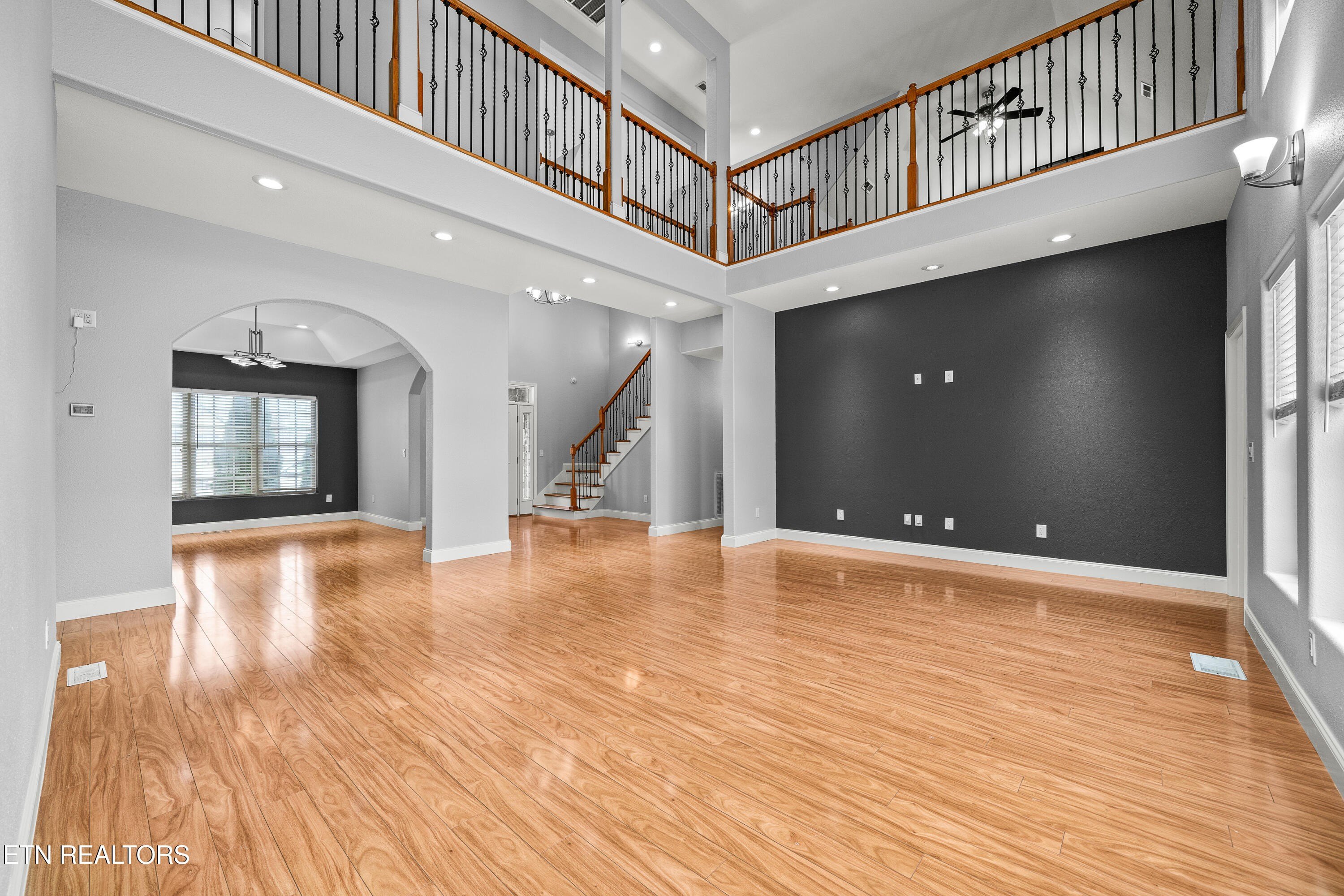 39 N Riverview Ln., Crossville, Tennessee, 38555, United States, 5 Bedrooms Bedrooms, ,5 BathroomsBathrooms,Residential,For Sale,39 N Riverview Ln.,1654091