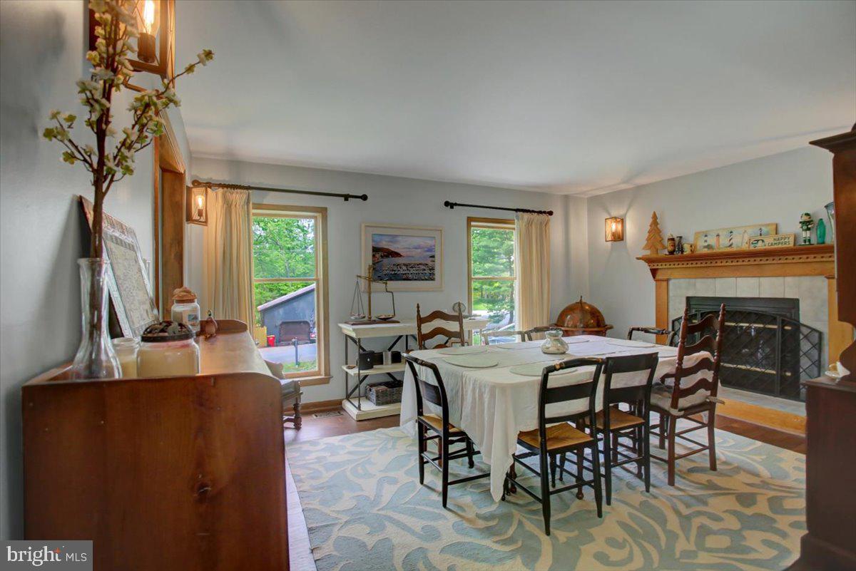 Fairfield, Pennsylvania, 17320, United States, 5 Bedrooms Bedrooms, ,4 BathroomsBathrooms,Residential,For Sale,1804551