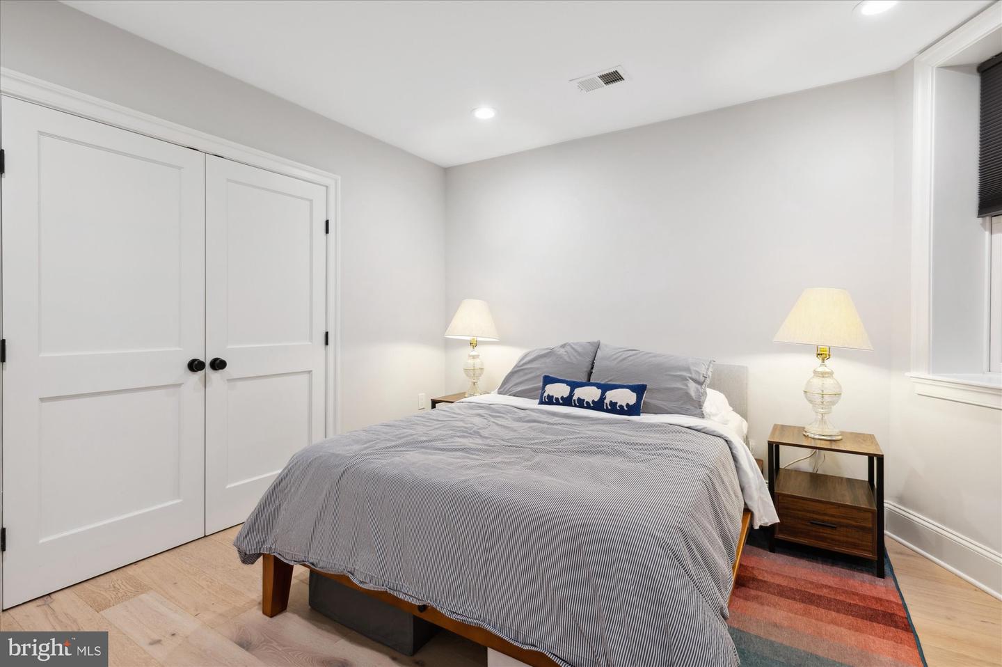 Washington, District of Columbia, 20008, United States, 2 Bedrooms Bedrooms, ,2 BathroomsBathrooms,Residential,For Sale,1776834