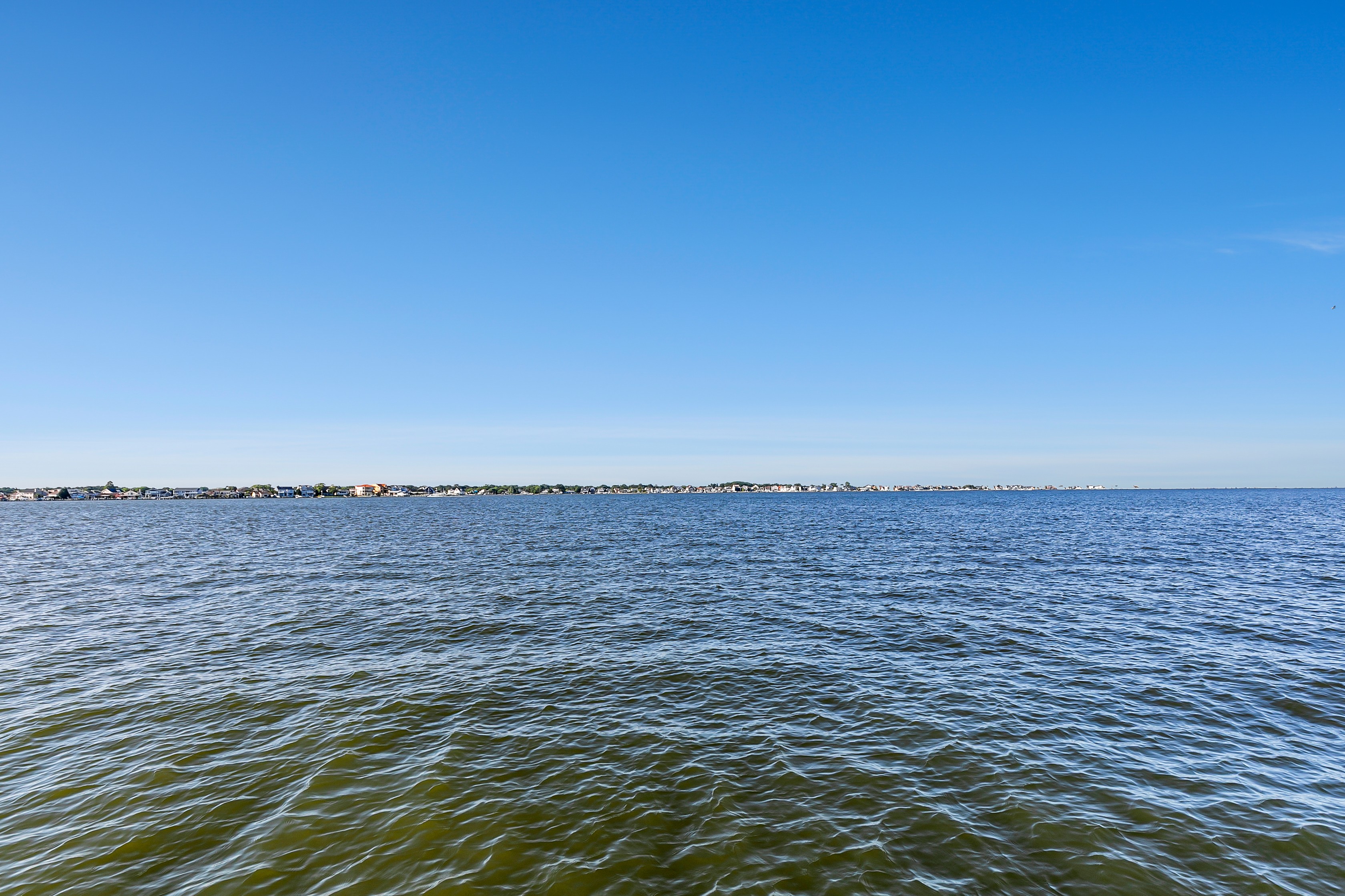  A Rare Bayfront Retreat on Silver Bay - 物件實景