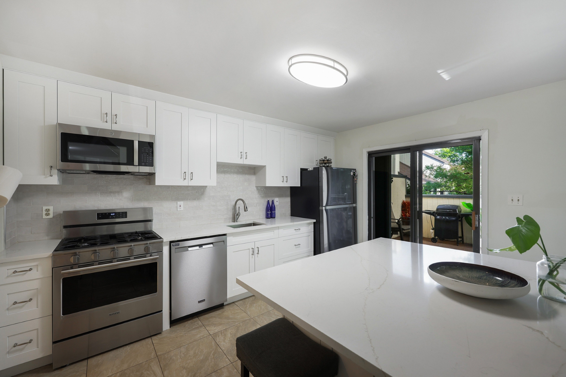  ?the cedars? update townhouse offers open concept design - 物件實景