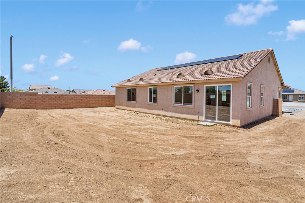 Victorville, California, 92395, United States, 3 Bedrooms Bedrooms, ,2 BathroomsBathrooms,Residential,For Sale,1865336
