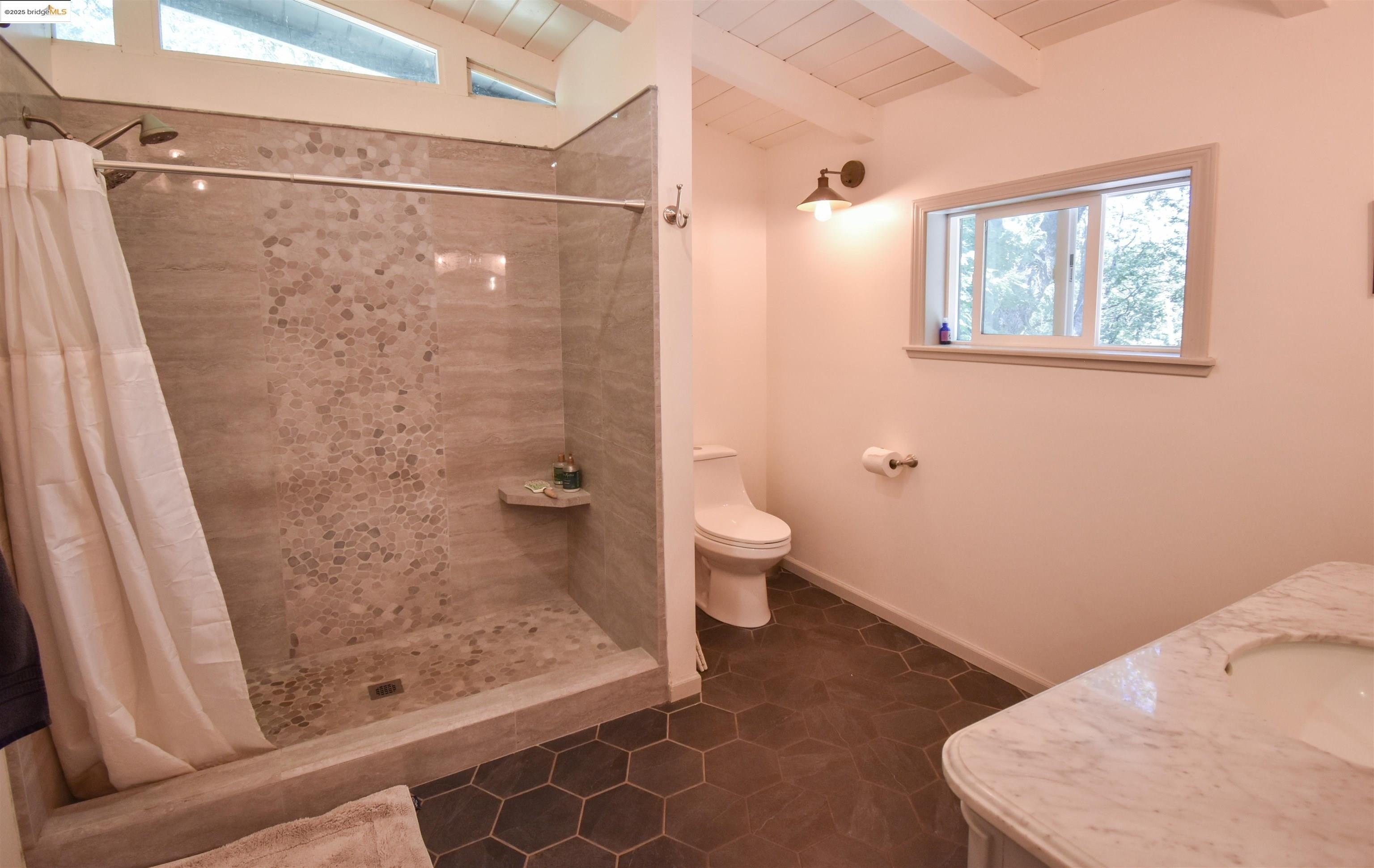 Sonora, California, 95370, United States, 3 Bedrooms Bedrooms, ,2 BathroomsBathrooms,Residential,For Sale,1925150