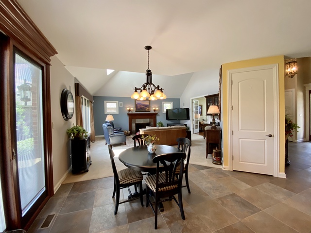 Mokena, Illinois, 60448, United States, 5 Bedrooms Bedrooms, ,4 BathroomsBathrooms,Residential,For Sale,1915819